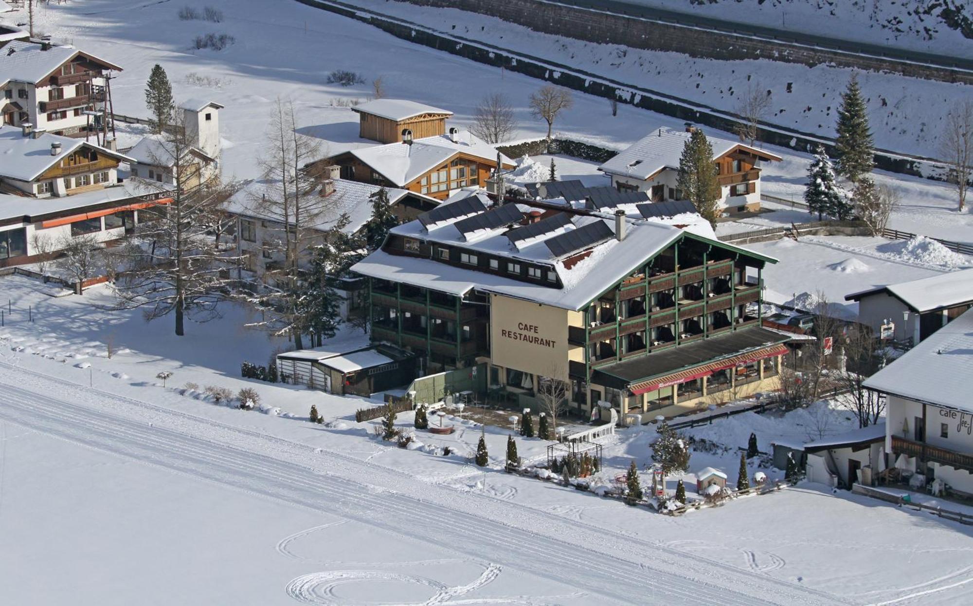 Geniesserhotel Alpin Gmbh Achenkirch Exterior photo