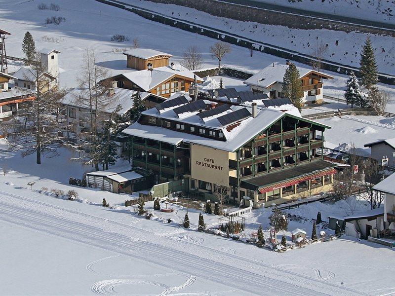 Geniesserhotel Alpin Gmbh Achenkirch Exterior photo